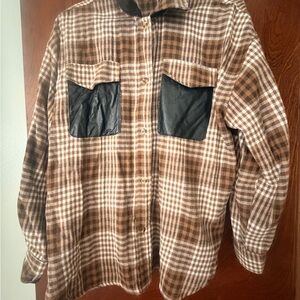Brown Plaid Button-Up Shirt with Black Pockets